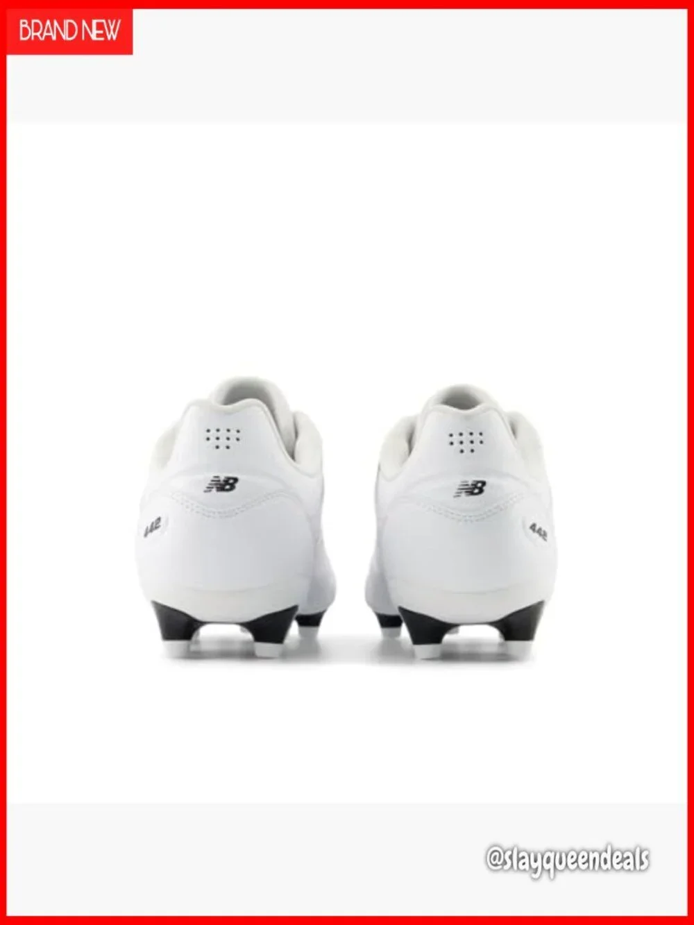 Low Top Soccer Shoes, Lace-Up Athletic Sneakers, Rubber Sole